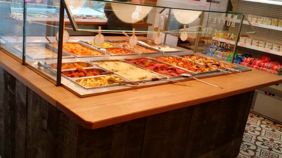 Buffet self service de hostelados